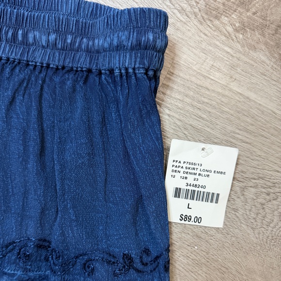 Elegant Blue A-Line Skirt - Picture 5 of 10